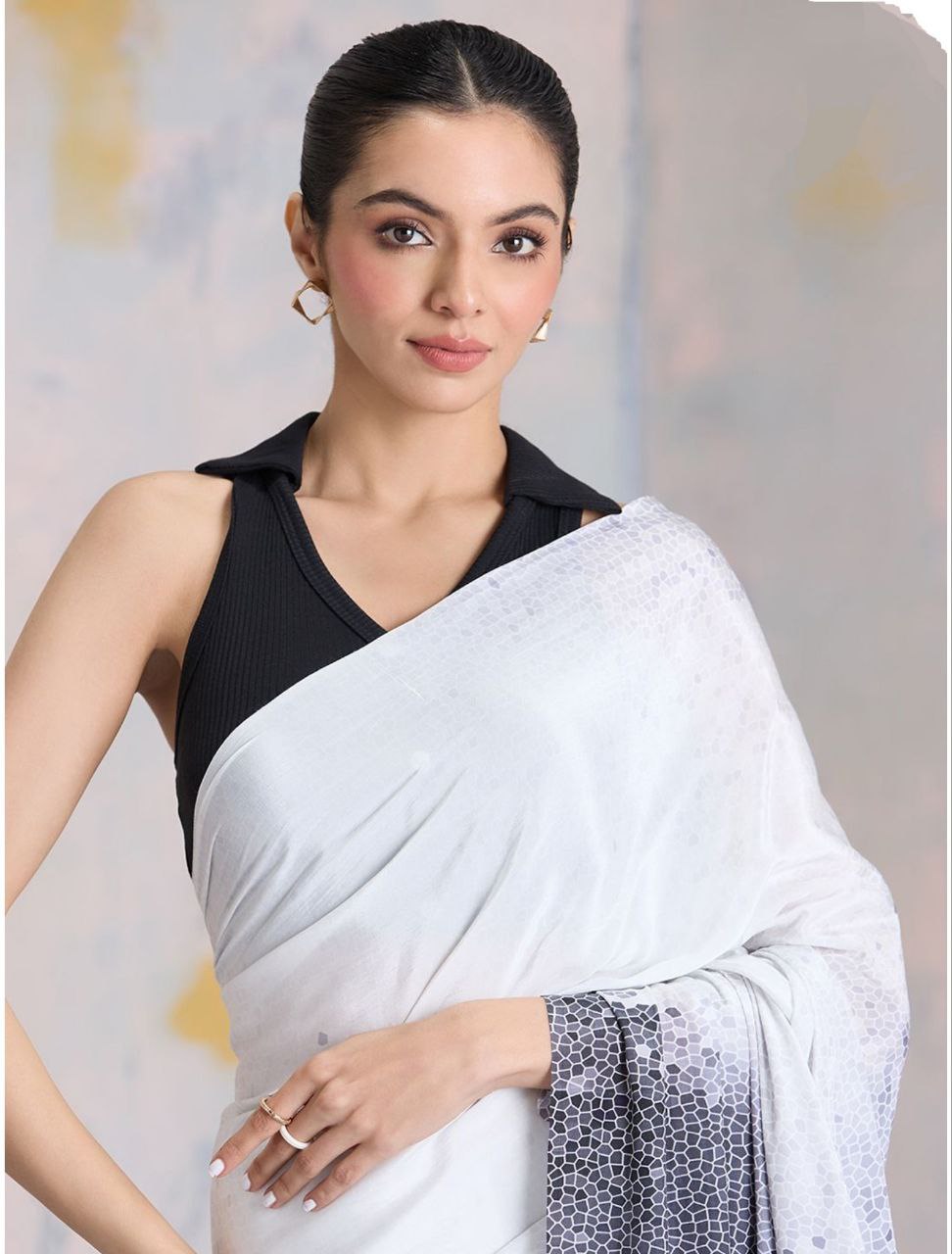 Women's White & Black Ombre Shaded Japan Satin Saree
